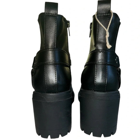 NWOT Sincerely Jules Black Dolphin Moto Ankle Boots 7.5 - Picture 6 of 10